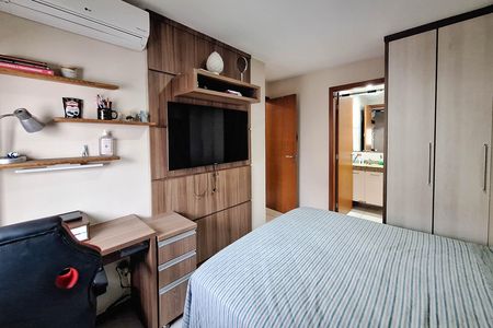 Apartamento à venda com 80m², 2 quartos e 1 vagaSuíte 1