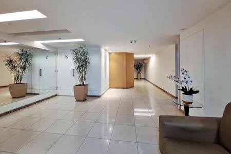 Apartamento à venda com 80m², 2 quartos e 1 vagaÁrea comum