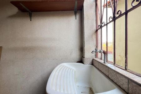 Casa à venda com 167m², 4 quartos e 2 vagas Casa à venda com 167m², 4 quartos e 2 vagasÁrea de serviço