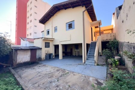 Casa à venda com 167m², 4 quartos e 2 vagas Casa à venda com 167m², 4 quartos e 2 vagasFachada