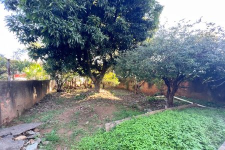 Casa à venda com 167m², 4 quartos e 2 vagas Casa à venda com 167m², 4 quartos e 2 vagasÁrea externa