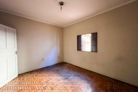 Casa à venda com 167m², 4 quartos e 2 vagas Casa à venda com 167m², 4 quartos e 2 vagasQuarto 3