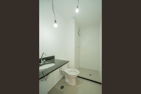 Banheiro de kitnet/studio para alugar com 1 quarto, 27m² em Vila Clementino, São Paulo
