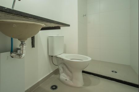 Banheiro de kitnet/studio à venda com 1 quarto, 27m² em Vila Clementino, São Paulo
