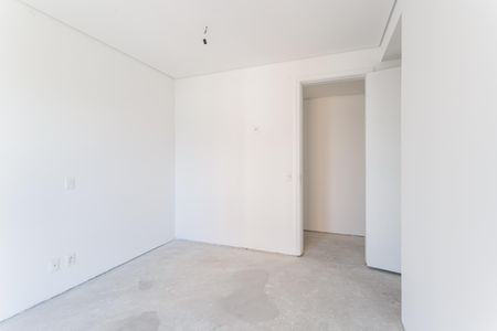 Apartamento à venda com 335m², 4 quartos e 4 vagas Apartamento à venda com 335m², 4 quartos e 4 vagasSuíte 3