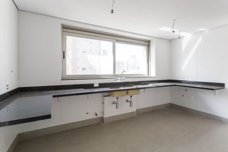Apartamento à venda com 335m², 4 quartos e 4 vagas Apartamento à venda com 335m², 4 quartos e 4 vagasCozinha