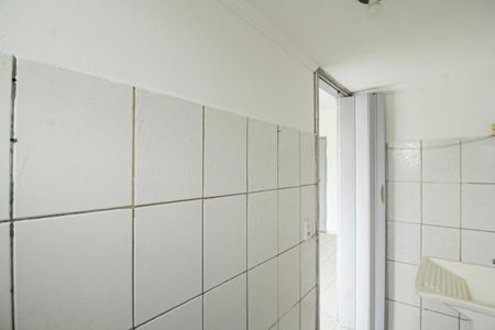 Studio para alugar com 30m², 1 quarto e sem vaga Studio para alugar com 30m², 1 quarto e sem vagaBanheiro