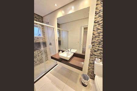 Casa para alugar com 92m², 3 quartos e 2 vagas
