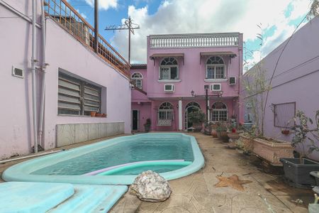 Casa para alugar com 250m², 4 quartos e 2 vagasPátio