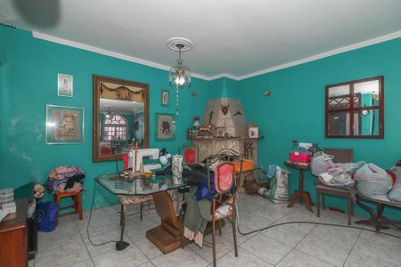 Casa para alugar com 250m², 4 quartos e 2 vagasSala