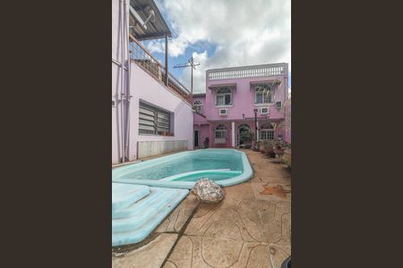 Casa para alugar com 250m², 4 quartos e 2 vagasPátio