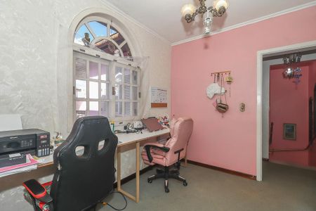 Casa para alugar com 250m², 4 quartos e 2 vagasEscritório