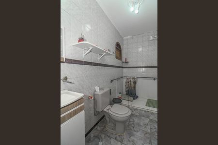 Casa para alugar com 250m², 4 quartos e 2 vagasBanheiro da Suíte