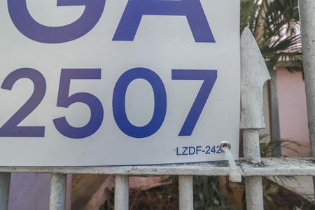 Casa para alugar com 250m², 4 quartos e 2 vagasFachada