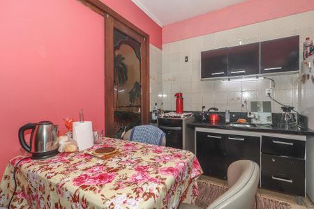 Casa para alugar com 250m², 4 quartos e 2 vagasCozinha
