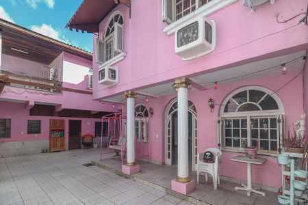 Casa para alugar com 250m², 4 quartos e 2 vagasPátio