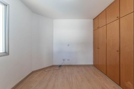 Apartamento à venda com 72m², 2 quartos e 2 vagas Apartamento à venda com 72m², 2 quartos e 2 vagasQuarto 2