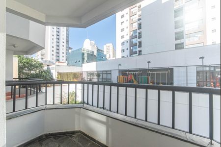Apartamento à venda com 72m², 2 quartos e 2 vagas Apartamento à venda com 72m², 2 quartos e 2 vagasVaranda