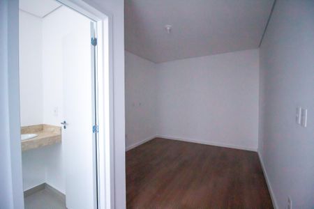 Apartamento para alugar com 70m², 3 quartos e 2 vagas Apartamento para alugar com 70m², 3 quartos e 2 vagasSuíte