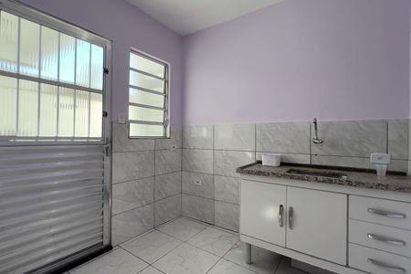 Casa para alugar com 70m², 1 quarto e 1 vaga Casa para alugar com 70m², 1 quarto e 1 vagaCozinha e Área de Serviço