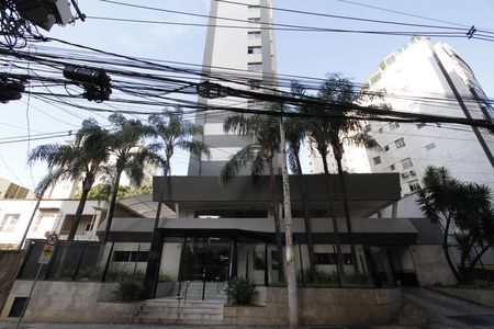 Apartamento à venda com 107m², 3 quartos e 2 vagasFachada