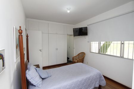 Apartamento à venda com 107m², 3 quartos e 2 vagasQuarto 2 - Suíte