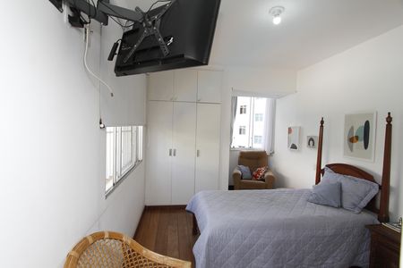 Apartamento à venda com 107m², 3 quartos e 2 vagasQuarto 2 - Suíte