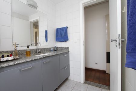 Apartamento à venda com 107m², 3 quartos e 2 vagasBanheiro Social
