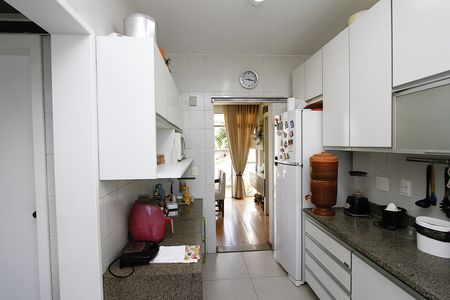 Apartamento à venda com 107m², 3 quartos e 2 vagasCozinha