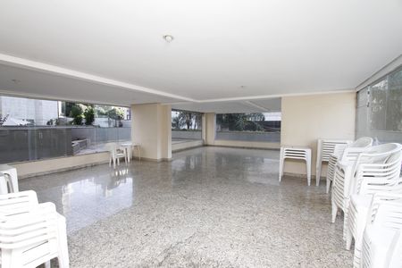 Apartamento à venda com 107m², 3 quartos e 2 vagasÁrea comum - Salão de festas