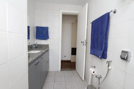 Apartamento à venda com 107m², 3 quartos e 2 vagasBanheiro Social