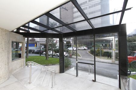 Apartamento à venda com 107m², 3 quartos e 2 vagasEntrada
