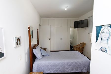 Apartamento à venda com 107m², 3 quartos e 2 vagasQuarto 2 - Suíte