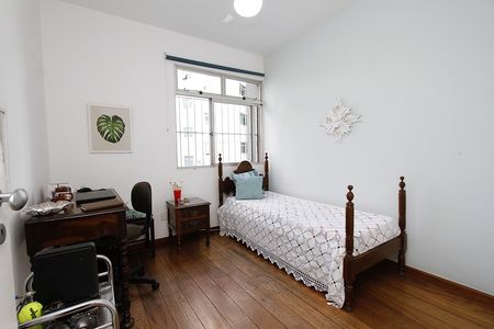 Apartamento à venda com 107m², 3 quartos e 2 vagasQuarto 1