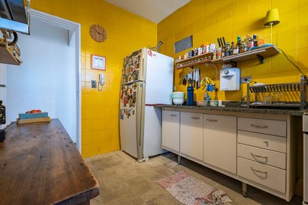 Apartamento à venda com 103m², 2 quartos e 1 vaga Apartamento à venda com 103m², 2 quartos e 1 vagaCozinha