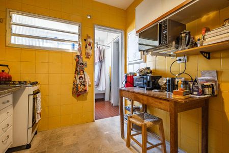 Apartamento à venda com 103m², 2 quartos e 1 vaga Apartamento à venda com 103m², 2 quartos e 1 vagaCozinha