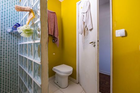 Apartamento à venda com 103m², 2 quartos e 1 vaga Apartamento à venda com 103m², 2 quartos e 1 vagaBanheiro