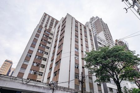 Apartamento à venda com 103m², 2 quartos e 1 vaga Apartamento à venda com 103m², 2 quartos e 1 vagaFachada