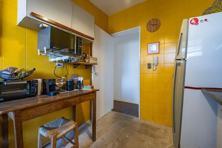 Apartamento à venda com 103m², 2 quartos e 1 vaga Apartamento à venda com 103m², 2 quartos e 1 vagaCozinha