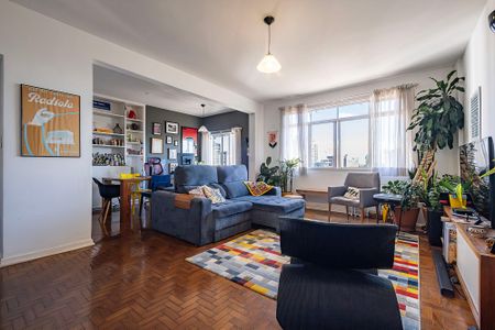 Apartamento à venda com 103m², 2 quartos e 1 vaga Apartamento à venda com 103m², 2 quartos e 1 vagaSala