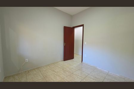 Casa à venda com 180m², 2 quartos e 2 vagas