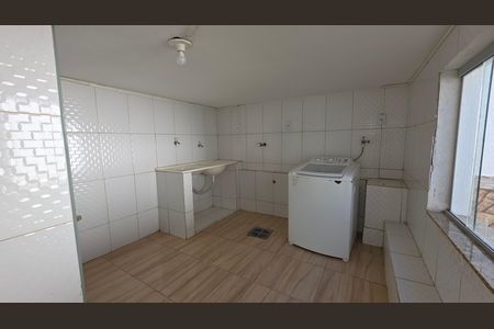 Casa à venda com 180m², 2 quartos e 2 vagas