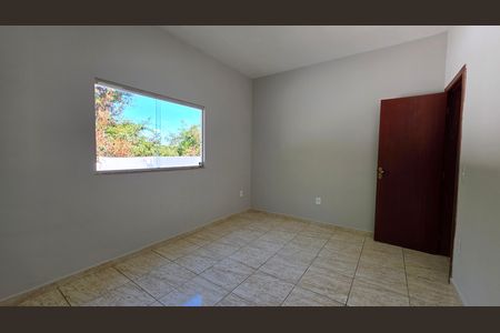 Casa à venda com 180m², 2 quartos e 2 vagas