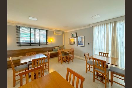 Apartamento para alugar com 70m², 3 quartos e 1 vagaÁrea comum - Salão de festas