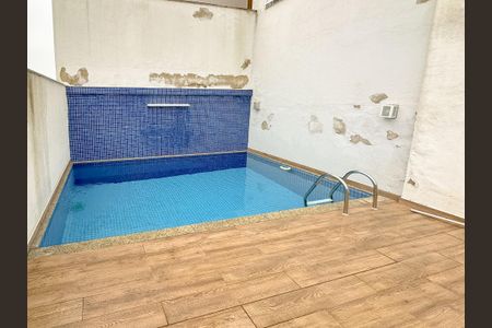 Apartamento para alugar com 70m², 3 quartos e 1 vagaÁrea comum - Piscina