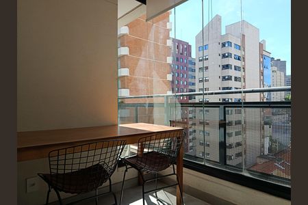 Apartamento à venda com 33m², 1 quarto e 1 vaga Apartamento à venda com 33m², 1 quarto e 1 vagaVaranda