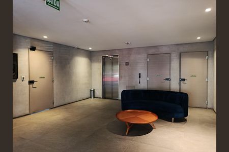 Apartamento à venda com 33m², 1 quarto e 1 vaga Apartamento à venda com 33m², 1 quarto e 1 vagaHall social