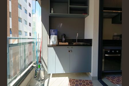 Apartamento à venda com 33m², 1 quarto e 1 vaga Apartamento à venda com 33m², 1 quarto e 1 vagaVaranda