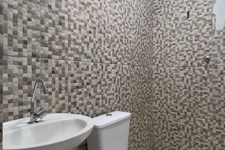 Casa para alugar com 60m², 1 quarto e sem vaga Casa para alugar com 60m², 1 quarto e sem vagaBanheiro