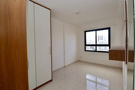 Quarto 2 de apartamento para alugar com 2 quartos, 59m² em Imbuí, Salvador